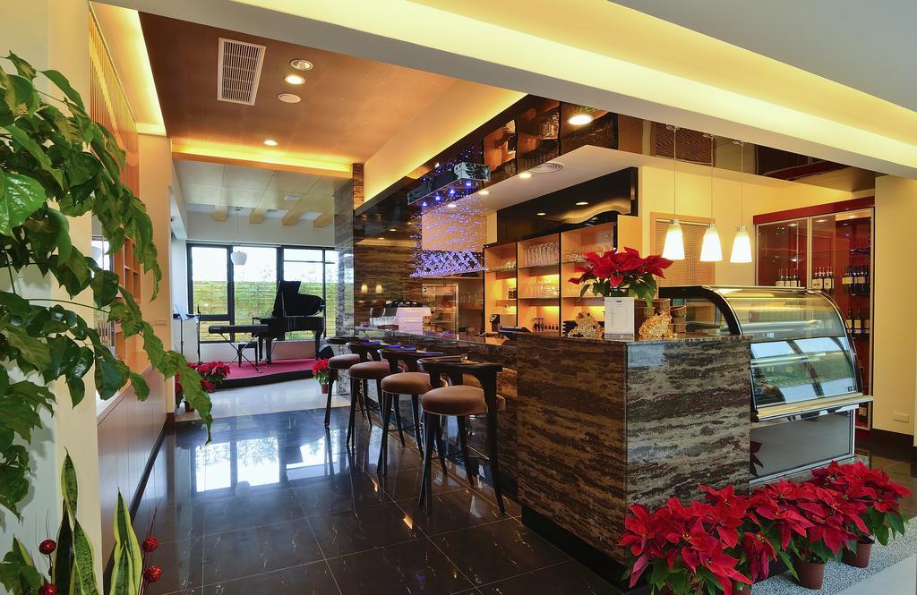 Hotel Modern Пули Экстерьер фото