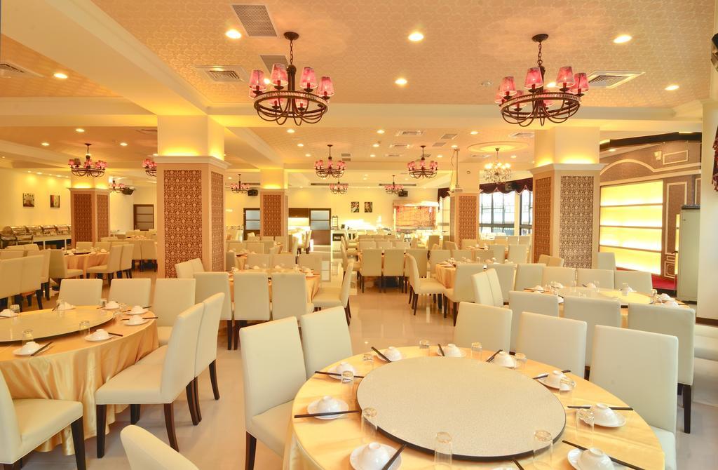 Hotel Modern Пули Экстерьер фото
